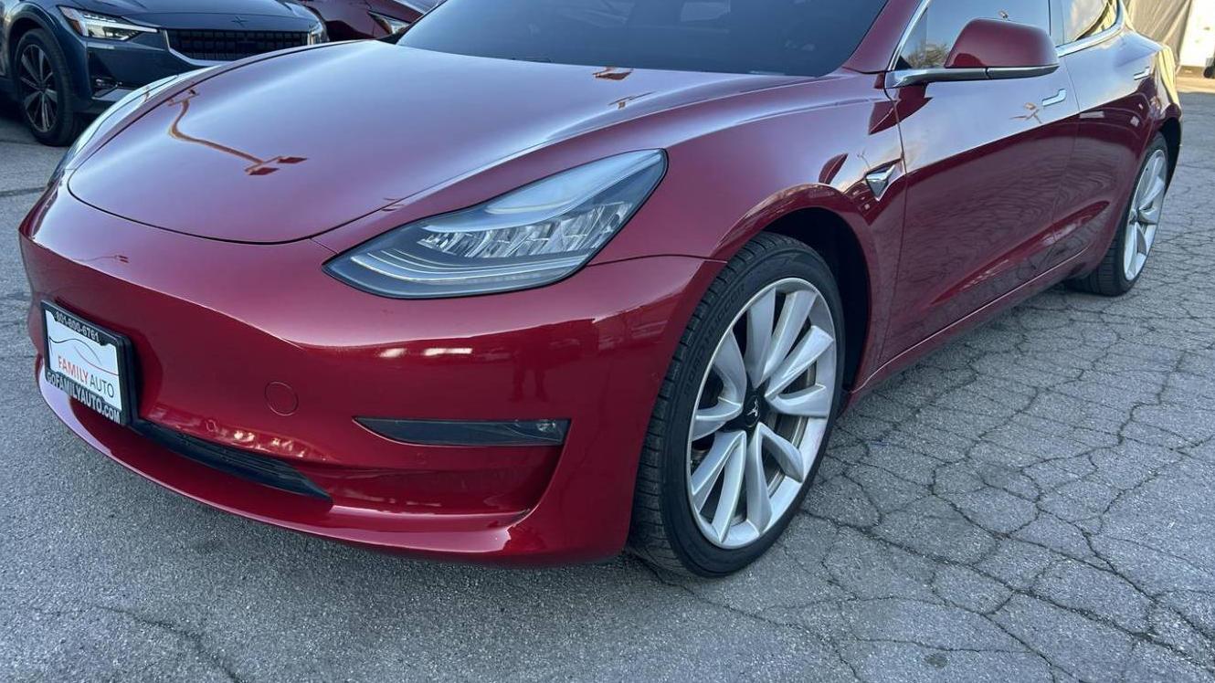 TESLA MODEL 3 2019 5YJ3E1EB3KF537142 image